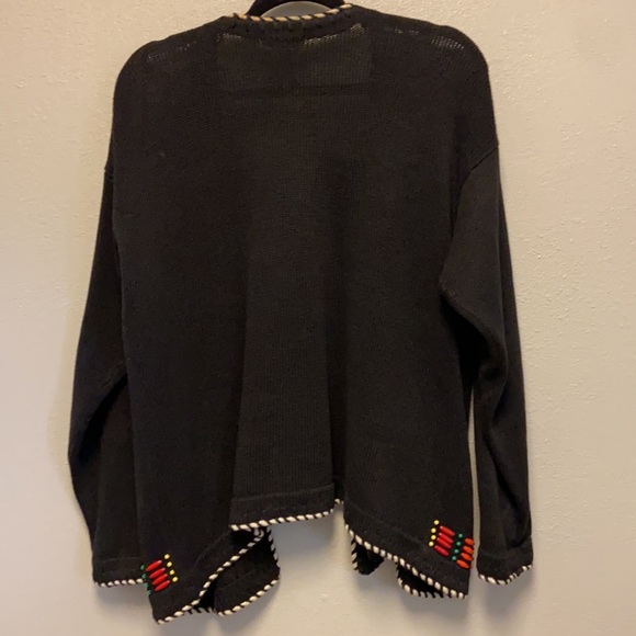 Victoria Jones  Woman Vintage Native American Inspired Beaded Cardigan 4188 - Picture 7 of 10